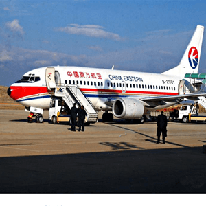 西宁曹家堡航空货运航空快运业稳步发展的原因是什么？